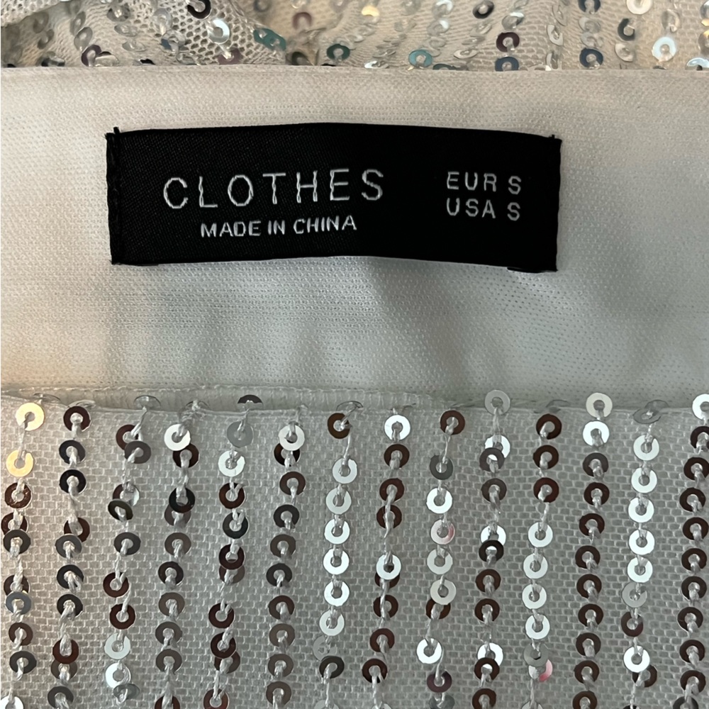 Clothes White Top with Sequined Slacks - Picture 9 of 11
